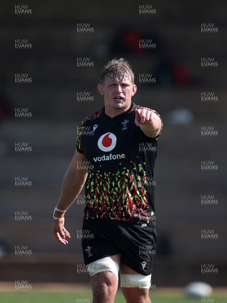 150726 - Wales Rugby Training ahead of their game against South Africa on the weekend - Jac Morgan during training