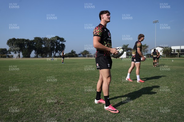 150726 - Wales Rugby Training ahead of their game against South Africa on the weekend - Eddie James during training