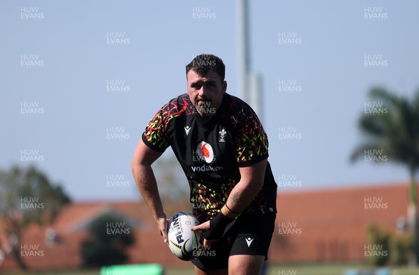 150726 - Wales Rugby Training ahead of their game against South Africa on the weekend - Ben Warren during training