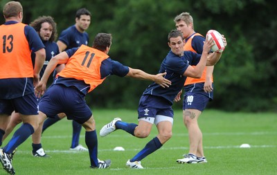 15.08.11 - Wales Rugby Training - Lee Byrne during training. 