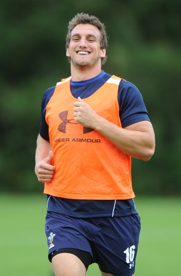 15.08.11 - Wales Rugby Training - Sam Warburton during training. 
