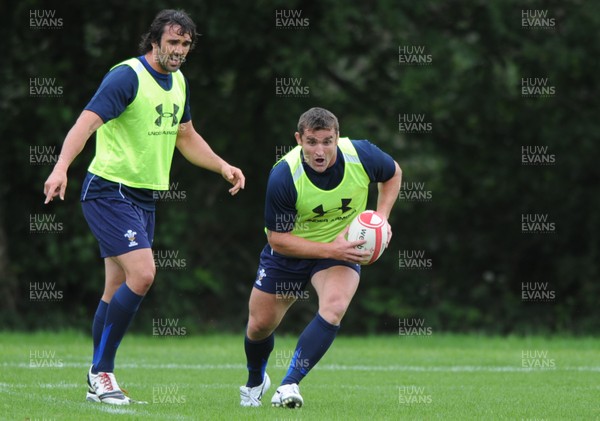 15.08.11 - Wales Rugby Training - Huw Bennett during training. 