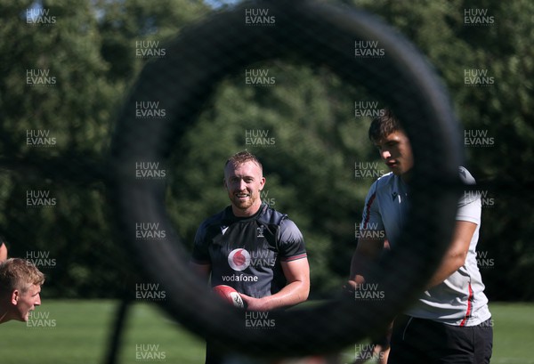 150823 - Wales Rugby Training in the week ahead of their final Rugby World Cup warm up game against South Africa - Tommy Reffell during training