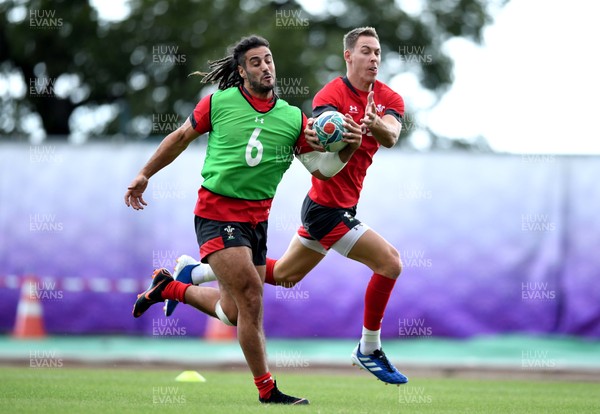 151019 - Wales Rugby Training - Josh Navidi and Liam Williams during training