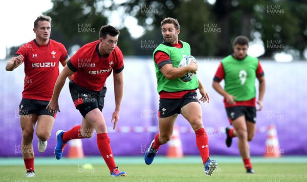 151019 - Wales Rugby Training - Leigh Halfpenny during training