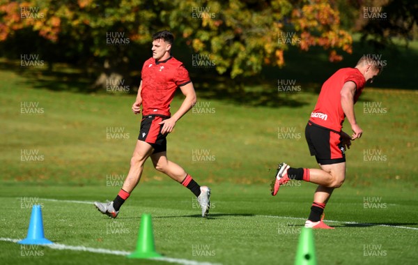 151020 - Wales Rugby Training - Johnny Williams and Jonathan Davies during training