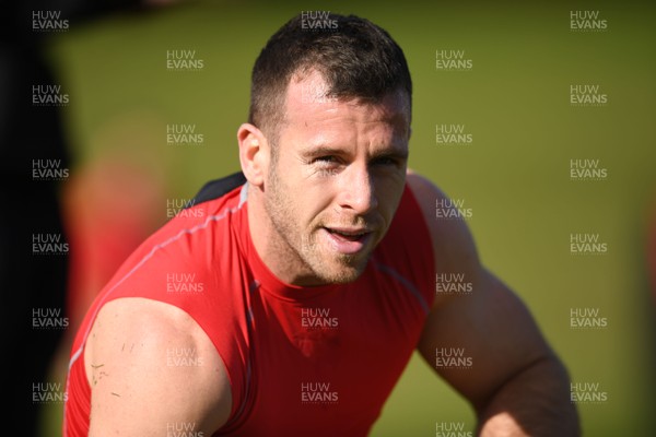 151020 - Wales Rugby Training - Gareth Davies during training