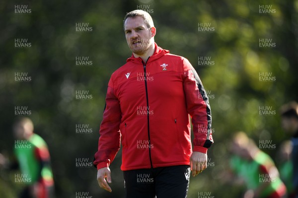 151020 - Wales Rugby Training - Gethin Jenkins during training