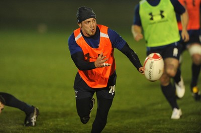 15.11.10 - Wales Rugby Training - Richie Rees during training. 