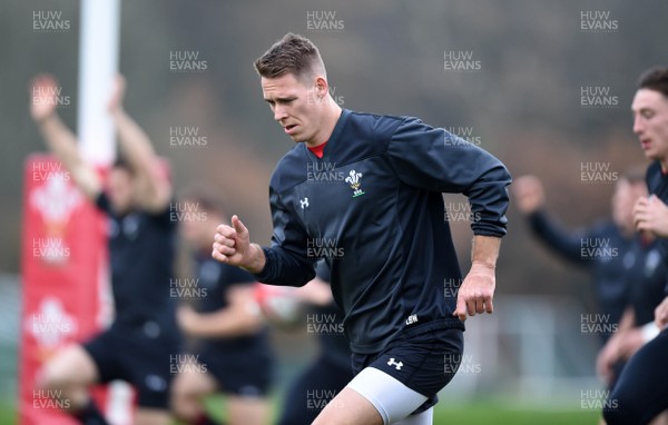 151118 - Wales Rugby Training - Liam Williams during training