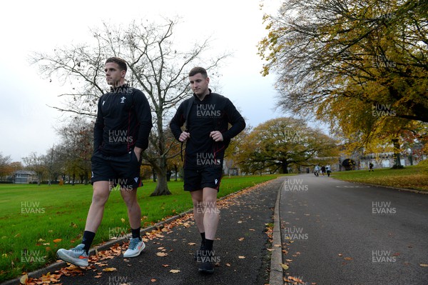 151122 - Wales Rugby Training - Kieran Hardy and Dane Blacker during training