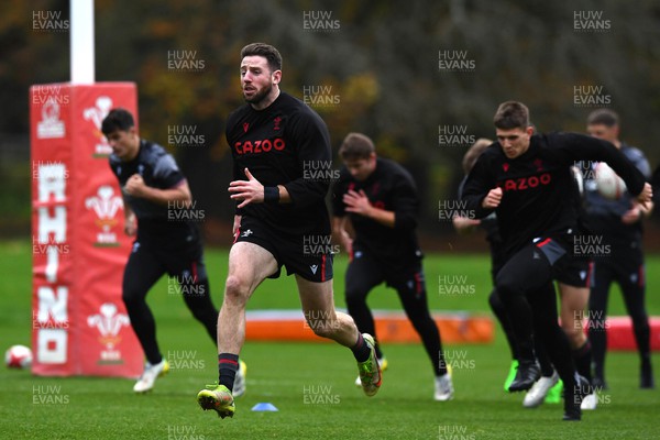 151122 - Wales Rugby Training - Alex Cuthbert during training