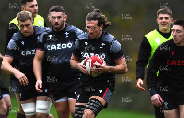 151122 - Wales Rugby Training - Justin Tipuric during training