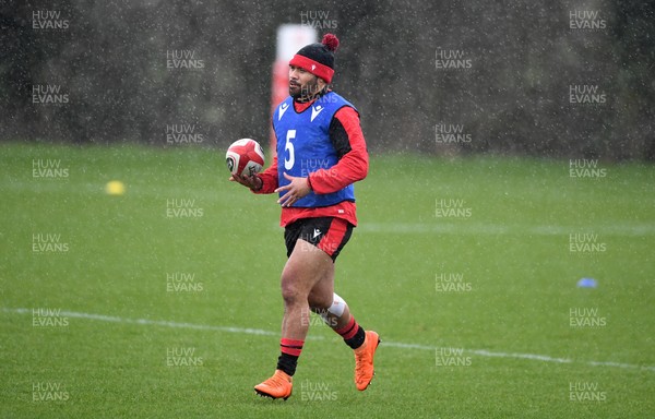 160221 - Wales Rugby Training - Willis Halaholo during training