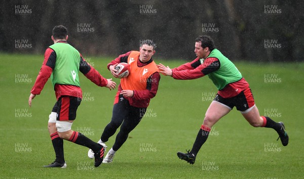 160221 - Wales Rugby Training - Owen Watkin during training