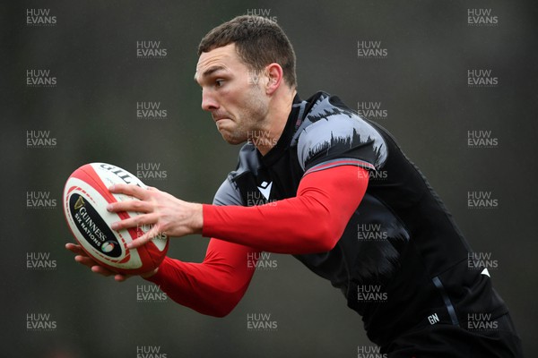 160223 - Wales Rugby Training - George North during training