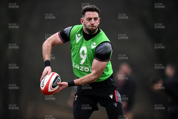 160223 - Wales Rugby Training - Alex Cuthbert during training