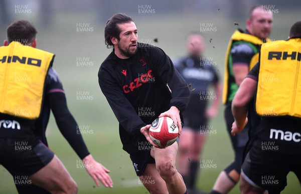 160223 - Wales Rugby Training - Justin Tipuric during training