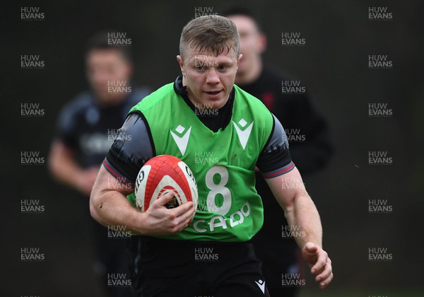 160223 - Wales Rugby Training - Keiran Williams during training