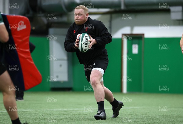 160224 - Wales Rugby Training at the National Centre of Excellence - Keiron Assiratti during training