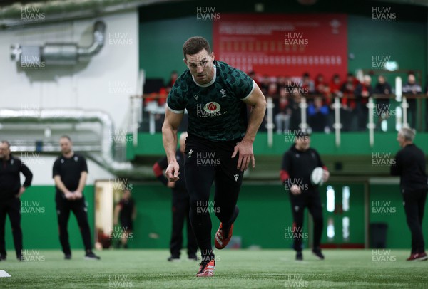 160224 - Wales Rugby Training at the National Centre of Excellence - George North during training