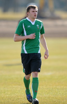 16.03.10 - Wales Rugby Training - Tom Prydie in action during training. 
