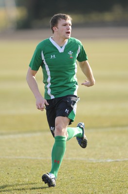16.03.10 - Wales Rugby Training - Tom Prydie in action during training. 