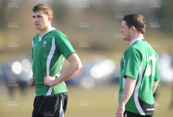 16.03.10 - Wales Rugby Training - Tom Prydie and Shane Williams(R) during training. 