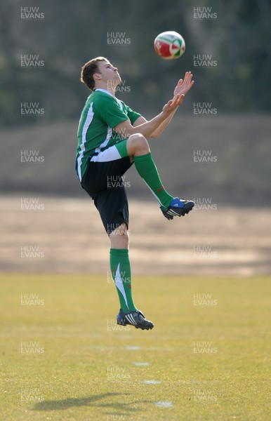 16.03.10 - Wales Rugby Training - Tom Prydie in action during training. 