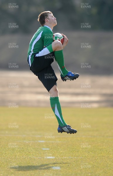 16.03.10 - Wales Rugby Training - Tom Prydie in action during training. 