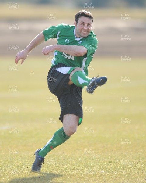 16.03.10 - Wales Rugby Training - Stephen Jones in action during training. 