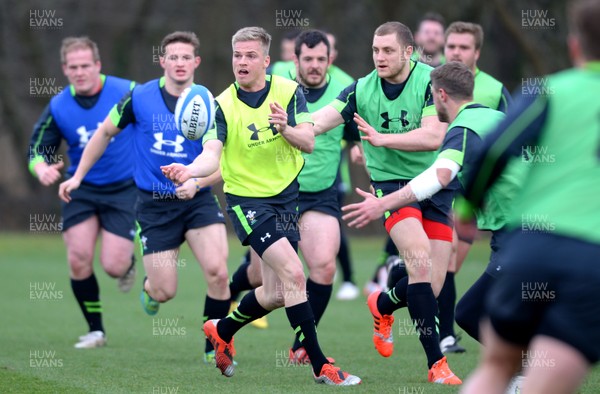 160315 - Wales Rugby Training -Gareth Anscombe during training