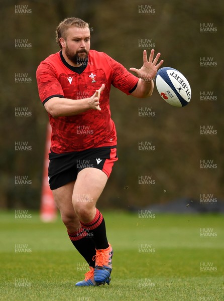 160321 - Wales Rugby Training - Tomas Francis during training