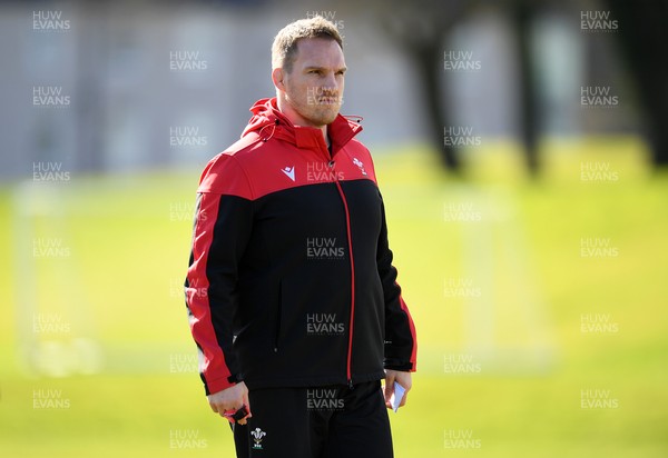 160321 - Wales Rugby Training - Gethin Jenkins during training