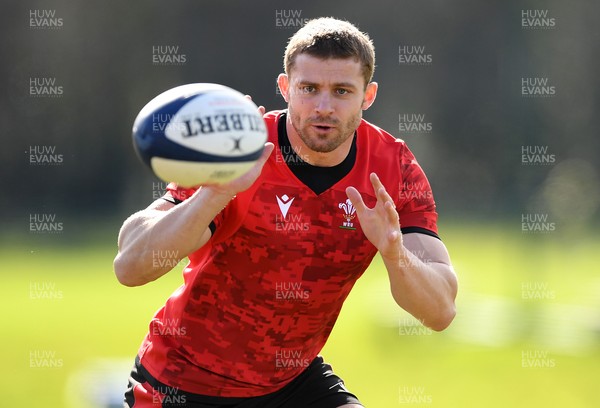 160321 - Wales Rugby Training - Leigh Halfpenny during training