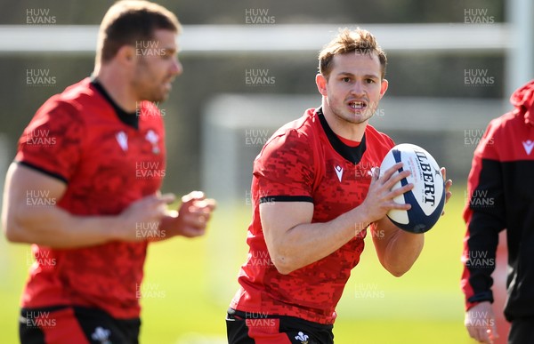 160321 - Wales Rugby Training - Hallam Amos during training