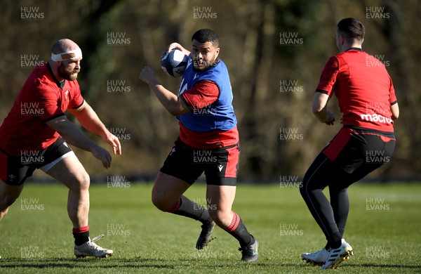 160321 - Wales Rugby Training - Leon Brown during training