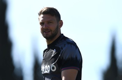 160323 - Wales Rugby Training - Dan Biggar during training