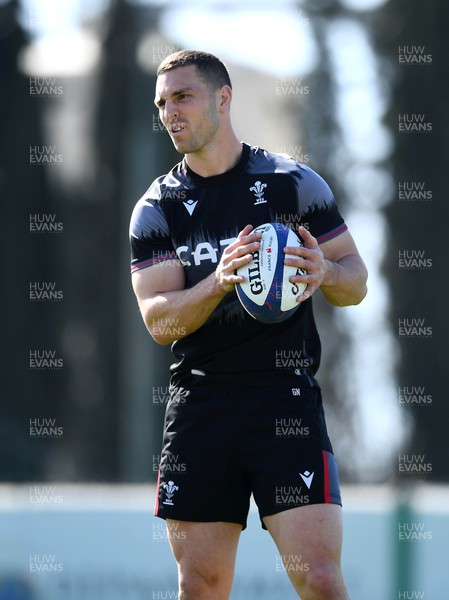 160323 - Wales Rugby Training - George North during training