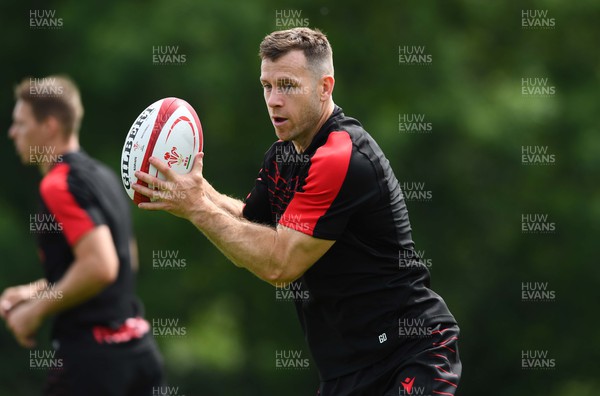160622 - Wales Rugby Training - Gareth Davies during training