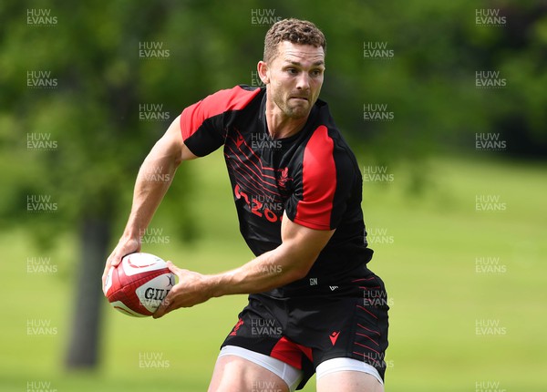 160622 - Wales Rugby Training - George North during training