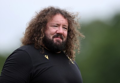 160625 - Wales Rugby Training - Adam Jones, Scrum Coach during training