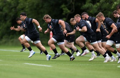 160625 - Wales Rugby Training - Garyn Phillips during training