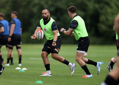 160625 - Wales Rugby Training - Josh Macleod during training