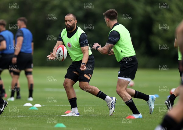 160625 - Wales Rugby Training - Josh Macleod during training
