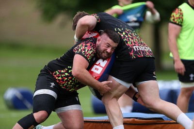 160626 - Wales Rugby Training - Gareth Thomas during training