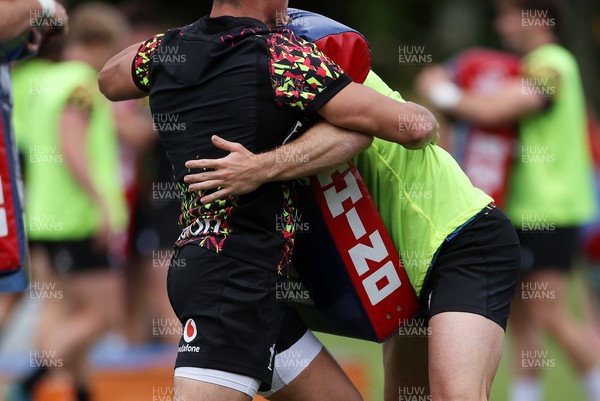160626 - Wales Rugby Training - Ellis Bevan during training