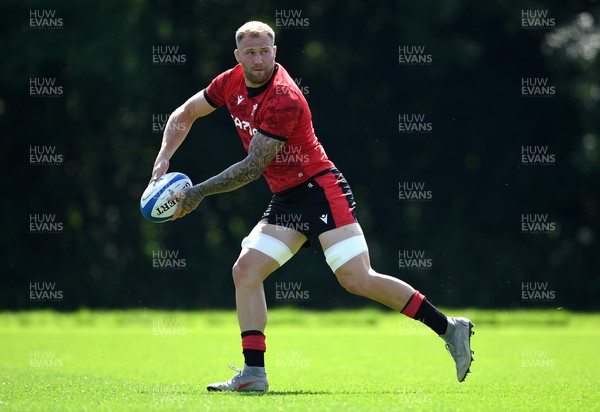 160721 - Wales Rugby Training - Ross Moriarty during training