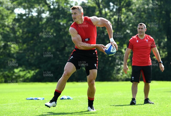 160721 - Wales Rugby Training - Jonathan Davies during training