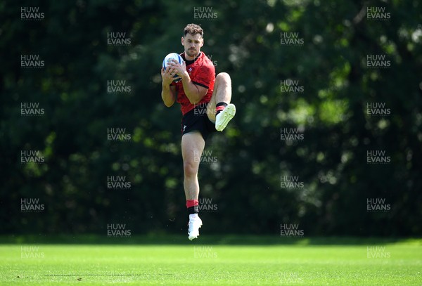 160721 - Wales Rugby Training - Tomos Williams during training